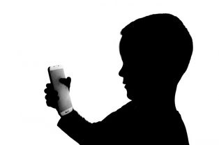 拍视频怎么样才能把人配高一点